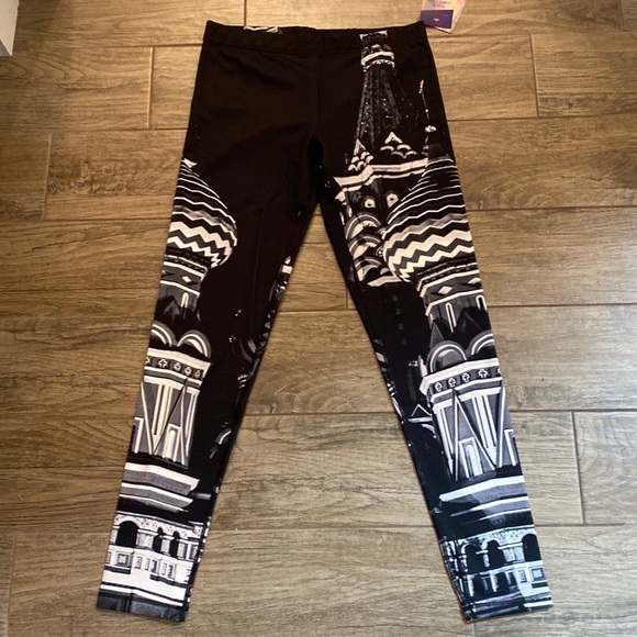 NWT - Activewear Lot size medium - Picture 8 of 12